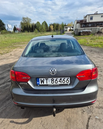 Volkswagen Jetta cena 11900 przebieg: 191232, rok produkcji 2013 z Czersk małe 46
